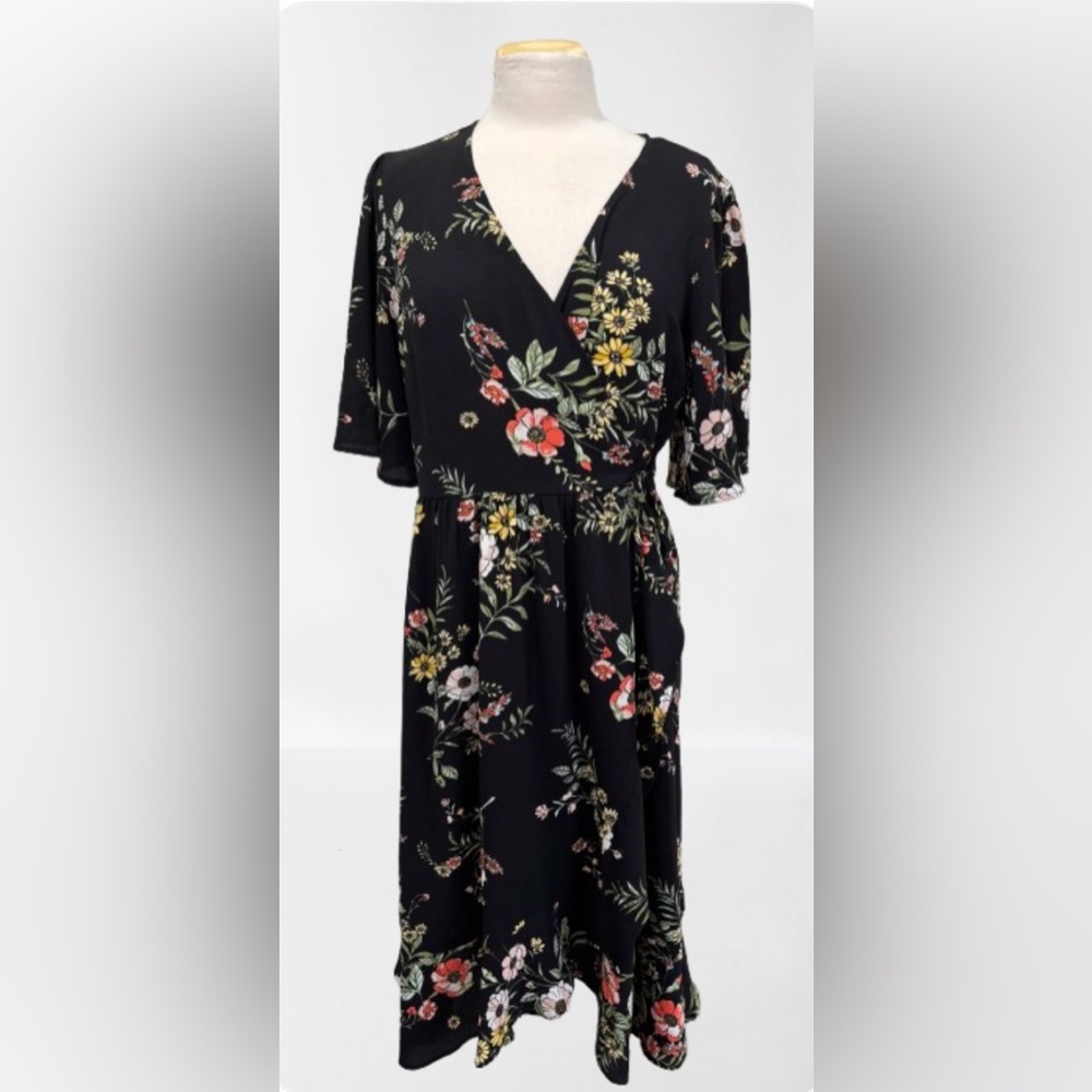 NWOT Size Large Kaari Blue Wrap Dress